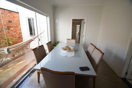 Casa à venda com 269m², 4 quartos e 5 vagasSala de Jantar