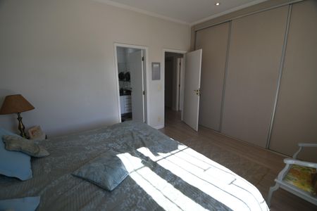 Casa à venda com 269m², 4 quartos e 5 vagasQuarto 4 - Suíte