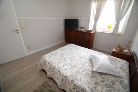 Casa à venda com 269m², 4 quartos e 5 vagasQuarto 2