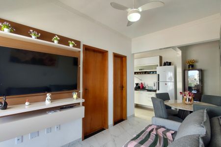 Sala de apartamento para alugar com 1 quarto, 42m² em Balneario Flórida, Praia Grande