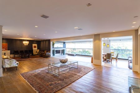 Apartamento à venda com 356m², 3 quartos e 5 vagas