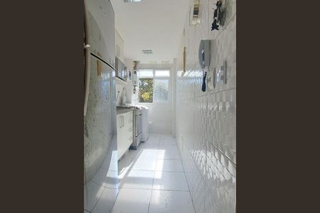 Apartamento à venda com 52m², 2 quartos e 1 vagaCozinha - Armários