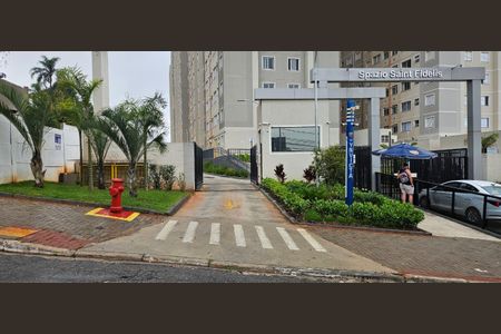 Apartamento para alugar com 43m², 2 quartos e 1 vagaFachada do condomínio - Placa instalada na fachada - Código da placa: YIXW-1748