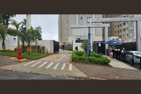 Apartamento para alugar com 43m², 2 quartos e 1 vagaFachada do condomínio - Placa instalada na fachada - Código da placa: YIXW-1748