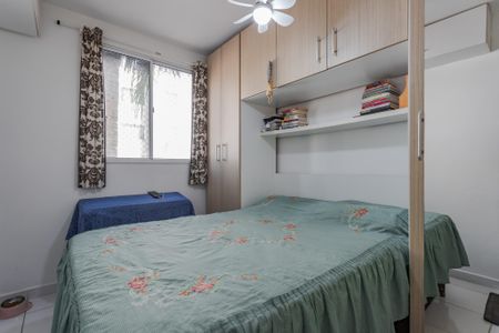 Suíte de apartamento à venda com 2 quartos, 48m² em São Sebastião, Porto Alegre