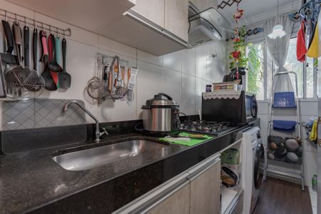 Apartamento à venda com 48m², 2 quartos e 1 vagaCozinha e Área de Serviço