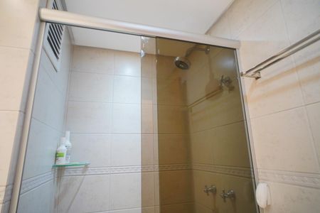 Apartamento para alugar com 131m², 3 quartos e 2 vagasBanheiro 