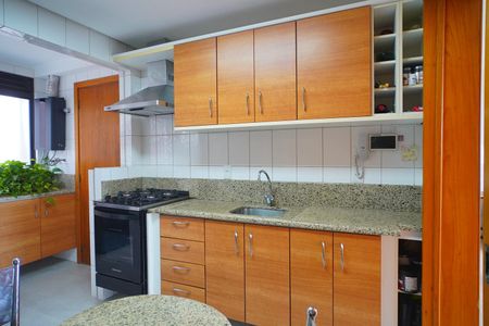 Apartamento para alugar com 131m², 3 quartos e 2 vagasCozinha 