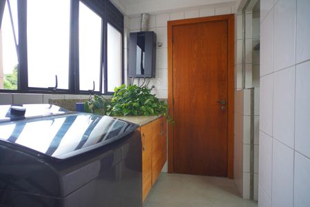 Apartamento para alugar com 131m², 3 quartos e 2 vagasÁrea  de serviço 