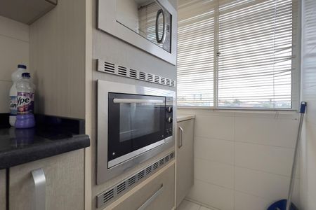 Apartamento para alugar com 90m², 2 quartos e 2 vagasCozinha e Área de Serviço