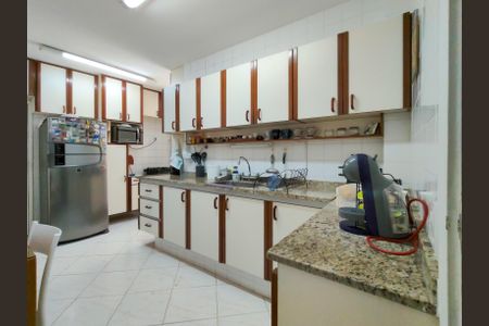 Apartamento à venda com 124m², 4 quartos e 1 vagaCozinha
