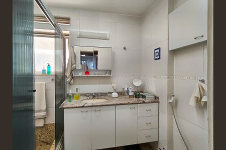 Apartamento à venda com 124m², 4 quartos e 1 vagaBanheiro da Suíte