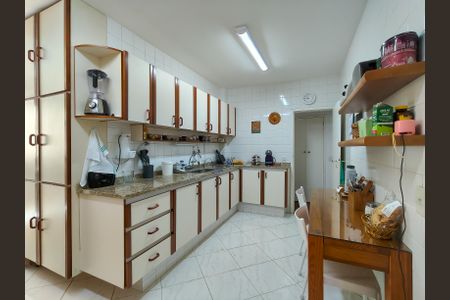 Apartamento à venda com 124m², 4 quartos e 1 vagaCozinha
