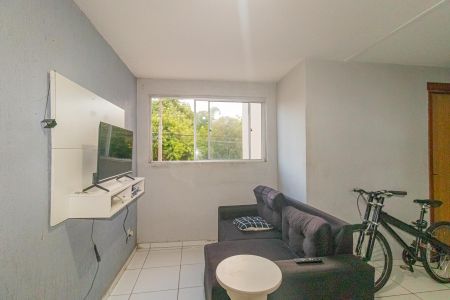 Sala de apartamento para alugar com 2 quartos, 40m² em Olaria, Canoas