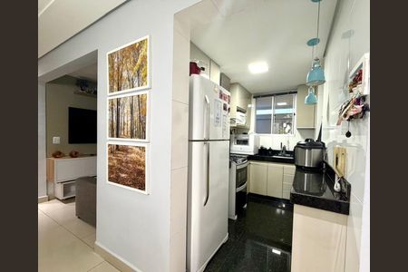 Apartamento à venda com 80m², 3 quartos e 2 vagasCozinha