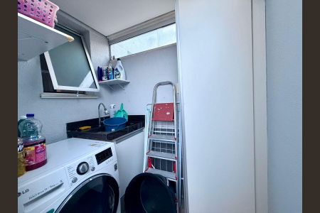 Apartamento à venda com 80m², 3 quartos e 2 vagasÁrea de Serviço