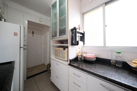 Apartamento à venda com 53m², 2 quartos e 1 vagaCozinha e Área de Serviço
