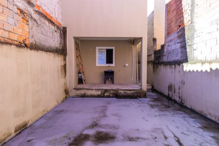 Casa para alugar com 70m², 2 quartos e sem vagaQuintal dos fundos e Área de serviço