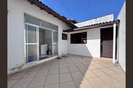 Casa à venda com 400m², 1 quarto e sem vaga Casa à venda com 400m², 1 quarto e sem vagaÁrea comum