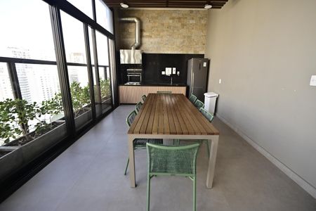 Apartamento para alugar com 146m², 2 quartos e 1 vaga