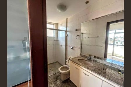 Apartamento à venda com 130m², 3 quartos e 4 vagasBanheiro Social