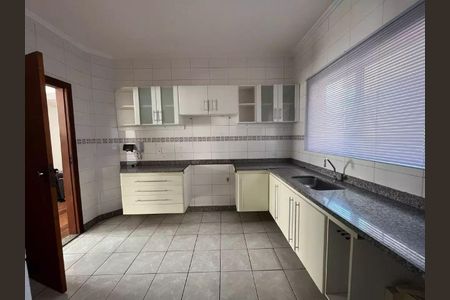 Apartamento à venda com 130m², 3 quartos e 4 vagasCozinha