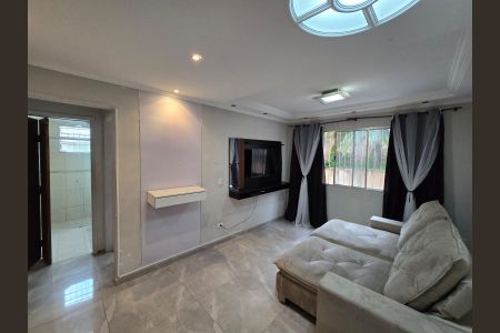 Sala  de apartamento para alugar com 2 quartos, 80m² em Jardim Cocaia, Guarulhos