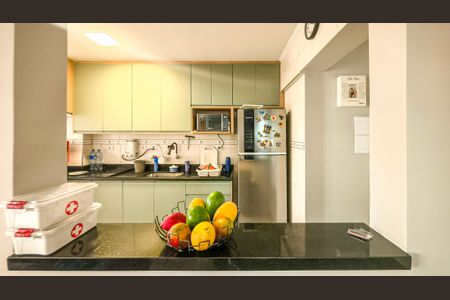 Apartamento à venda com 74m², 2 quartos e 1 vaga Apartamento à venda com 74m², 2 quartos e 1 vagaCozinha e Área de Serviço