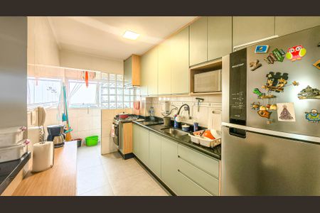 Apartamento à venda com 74m², 2 quartos e 1 vaga Apartamento à venda com 74m², 2 quartos e 1 vagaCozinha e Área de Serviço