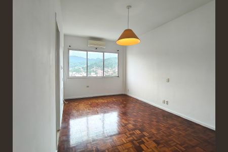Apartamento para alugar com 130m², 3 quartos e 1 vaga Apartamento para alugar com 130m², 3 quartos e 1 vagaSuíte