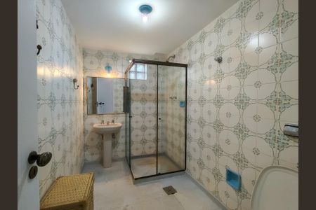 Apartamento para alugar com 130m², 3 quartos e 1 vaga Apartamento para alugar com 130m², 3 quartos e 1 vagaBanheiro Corredor