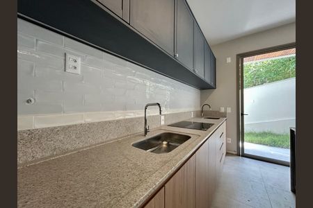 Cozinha  de kitnet/studio para alugar com 1 quarto, 50m² em João Paulo, Florianópolis