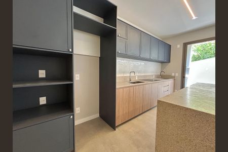 Cozinha  de kitnet/studio para alugar com 1 quarto, 50m² em João Paulo, Florianópolis