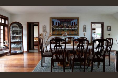 Casa à venda com 5 quartos, 850m² em Bandeirantes (pampulha), Belo Horizonte