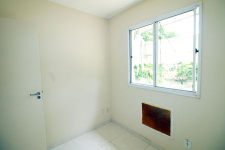 Quarto 1 de apartamento para alugar com 3 quartos, 69m² em Irajá, Rio de Janeiro