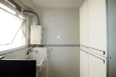 Apartamento para alugar com 69m², 3 quartos e 1 vagaÁrea de Serviço