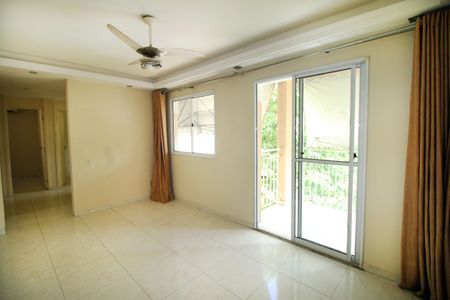 Sala de apartamento para alugar com 3 quartos, 69m² em Irajá, Rio de Janeiro