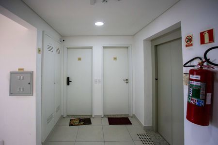 Apartamento à venda com 130m², 2 quartos e 3 vagasHall de entrada