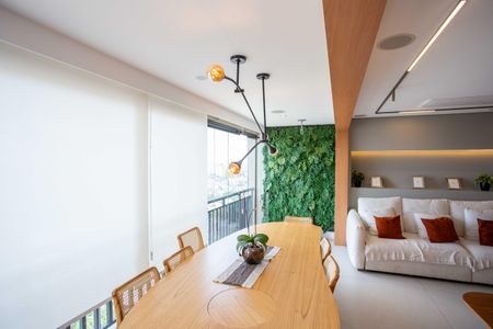 Apartamento à venda com 130m², 2 quartos e 3 vagasVaranda gourmet