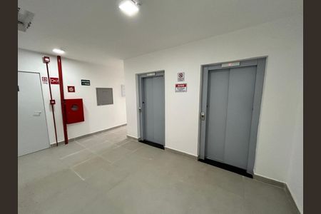 Apartamento para alugar com 2 quartos, 59m² em Segismundo Pereira, Uberlândia