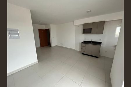 Apartamento para alugar com 2 quartos, 59m² em Segismundo Pereira, Uberlândia