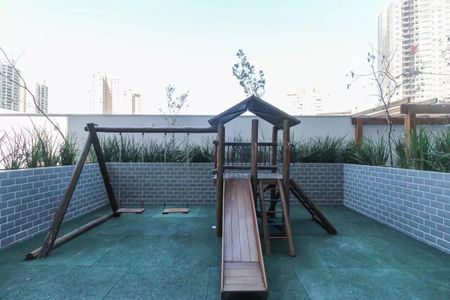 Apartamento à venda com 49m², 2 quartos e 1 vaga Apartamento à venda com 49m², 2 quartos e 1 vagaÁrea comum - Playground