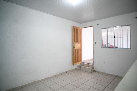 Sala de casa para alugar com 2 quartos, 60m² em Vila Liviero, São Paulo