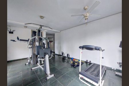 Apartamento à venda com 126m², 3 quartos e 3 vagas Apartamento à venda com 126m², 3 quartos e 3 vagasAcademia
