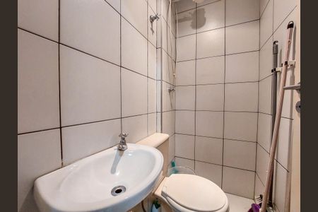 Apartamento à venda com 126m², 3 quartos e 3 vagas Apartamento à venda com 126m², 3 quartos e 3 vagasBanheiro de serviço