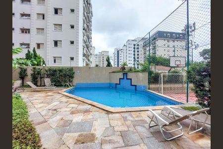 Apartamento à venda com 126m², 3 quartos e 3 vagas Apartamento à venda com 126m², 3 quartos e 3 vagasÁrea comum - Piscina