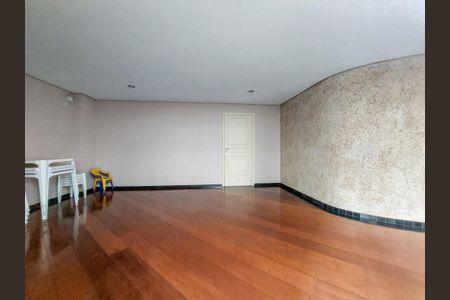 Apartamento à venda com 126m², 3 quartos e 3 vagas Apartamento à venda com 126m², 3 quartos e 3 vagasÁrea comum - Salão de festas