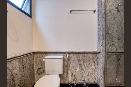 Apartamento à venda com 126m², 3 quartos e 3 vagas Apartamento à venda com 126m², 3 quartos e 3 vagasBanheiro da Suíte