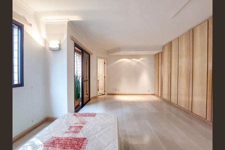 Apartamento à venda com 126m², 3 quartos e 3 vagas Apartamento à venda com 126m², 3 quartos e 3 vagasSuíte