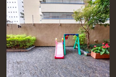 Apartamento à venda com 126m², 3 quartos e 3 vagas Apartamento à venda com 126m², 3 quartos e 3 vagasÁrea comum - Playground